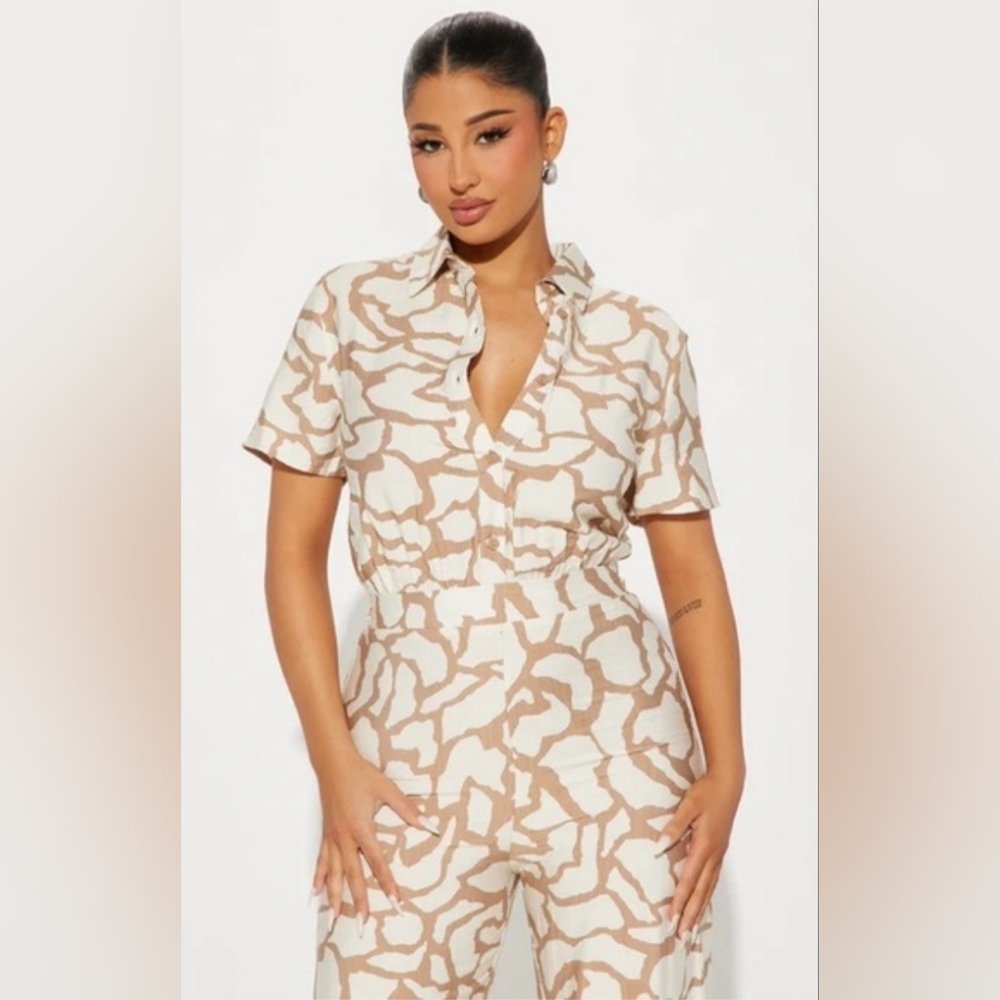 NWT FASHION NOVA Leila Jumpsuit - Taupe size S - Picture 2 of 6